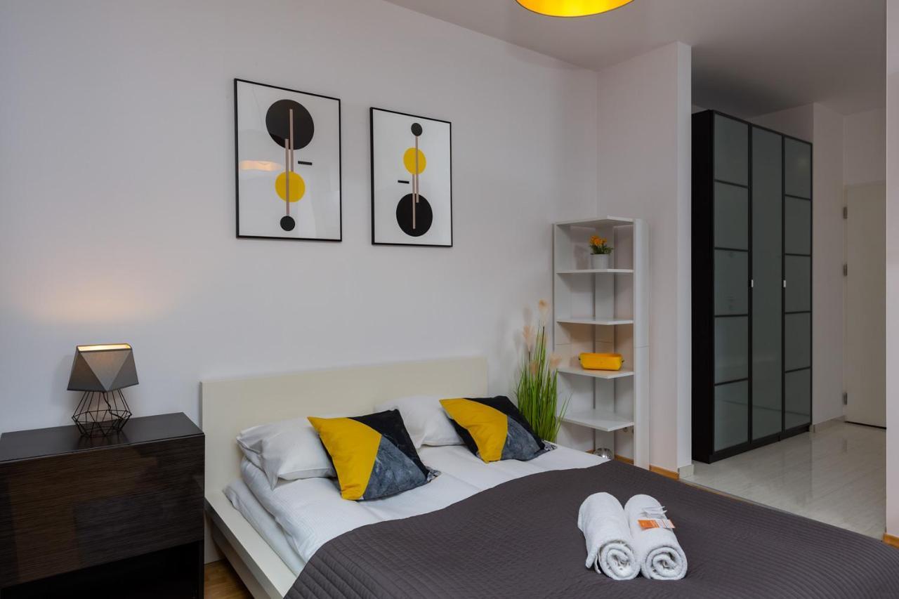 Kolejowa Apartments Warsaw By Noclegi Renters Exterior foto