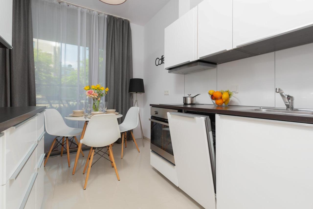 Kolejowa Apartments Warsaw By Noclegi Renters Exterior foto